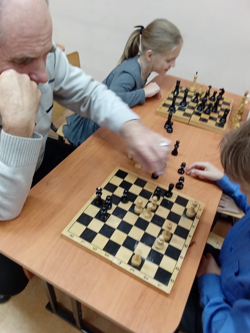 Шахматный турнир к Дню пожилого человека.